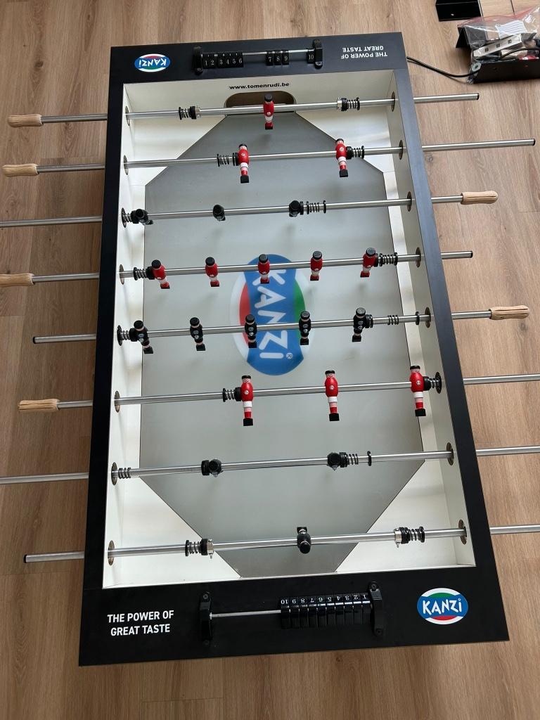 Tafelvoetbal tafel, Hobby en Vrije tijd, Ophalen, Nieuw