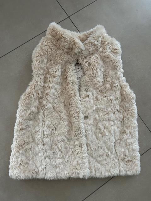 Bodywarmer Zara maat 140, Kinderen en Baby's, Meisje, Trui of Vest, Ophalen of Verzenden, Zo goed als nieuw