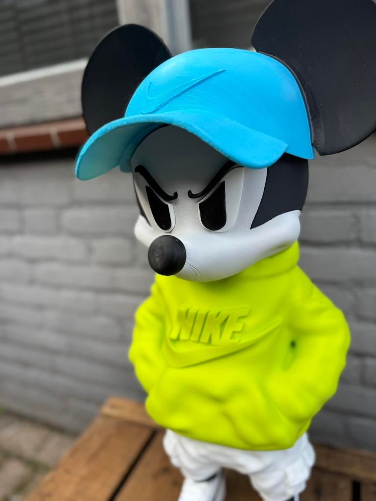 Statue de Mickey Mouse, style branché, Nike, Enlèvement, Comme neuf, Fantasy