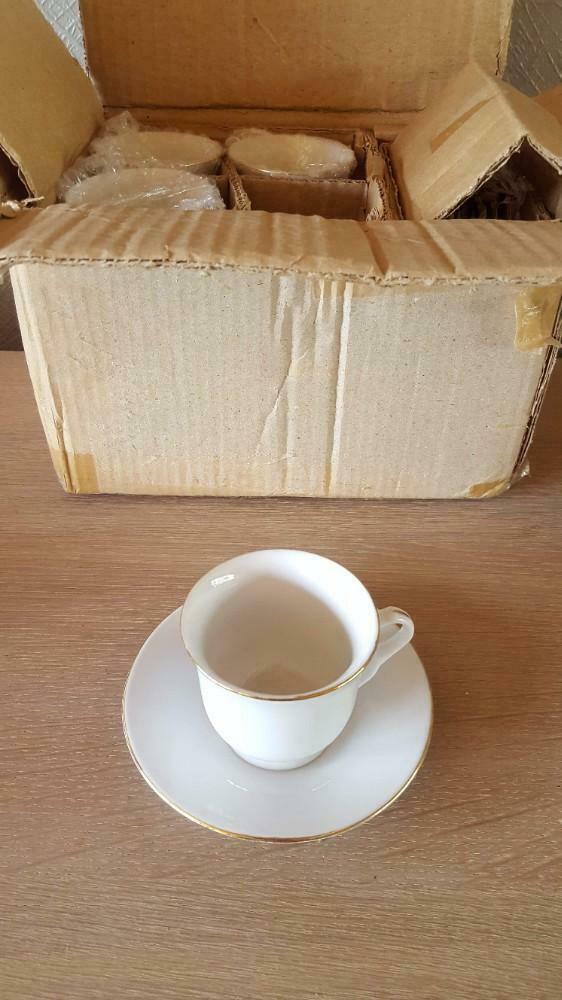 Tasjes met gouden randje, set van 6, Enlèvement ou Envoi, Comme neuf, Tasse(s) et/ou soucoupe(s)