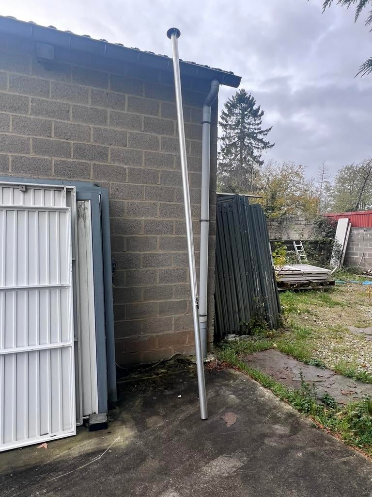 Aluminium vlaggenmasten, Zo goed als nieuw