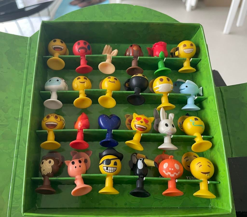 14€ Aldi 2021 emojis doos groen met 24 emojis, Verzamelen, Aldi, Verzenden