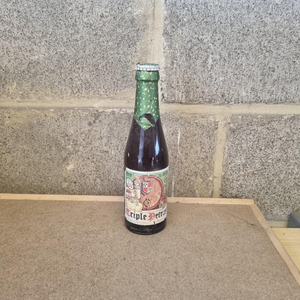 Bouteille de bière Triple Petrus (modèle 1), Verzamelen, Biermerken, Ophalen of Verzenden, Gebruikt, Flesje(s), Overige merken