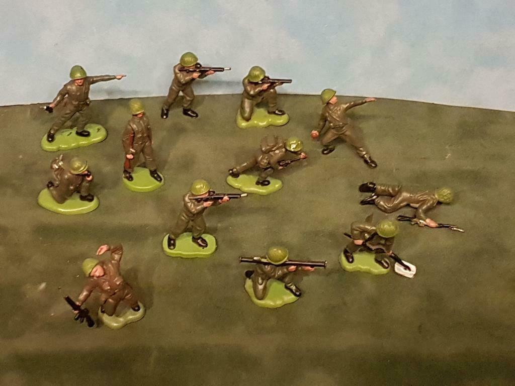 12 Britse soldaten, Ophalen of Verzenden, Zo goed als nieuw