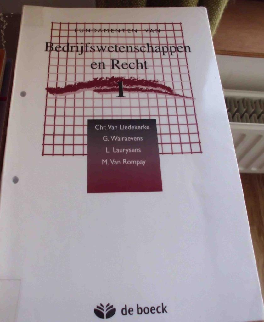 Bedrijfswetenschappen en Recht, Boeken, Gelezen, ASO, Ophalen of Verzenden, De Boeck