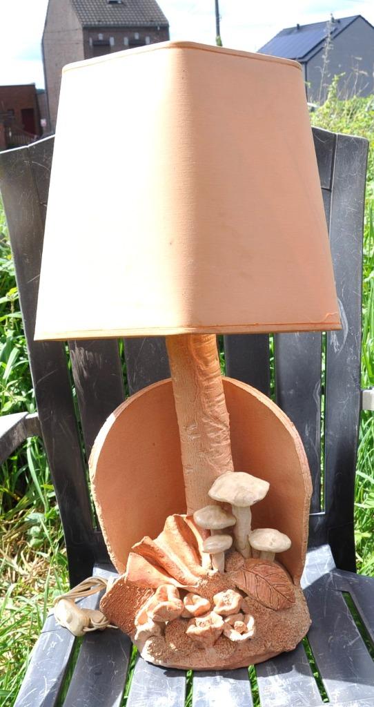 lampe de table en terre cuite champignons, Ophalen