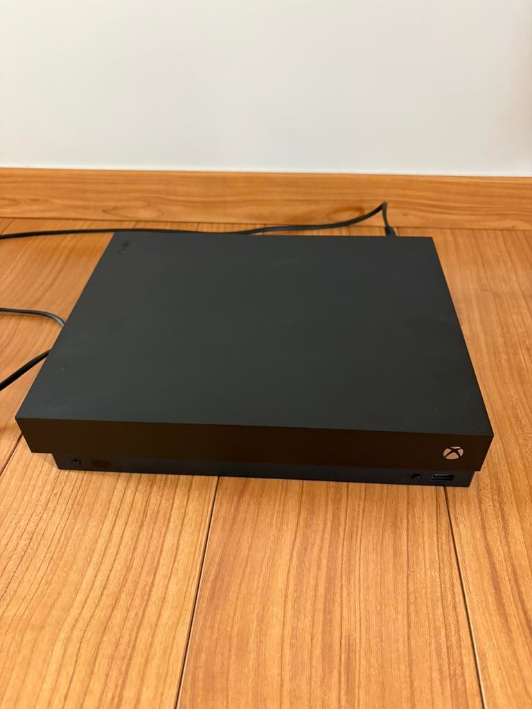 Xbox one X 1TB, Games en Spelcomputers, Ophalen of Verzenden, Gebruikt
