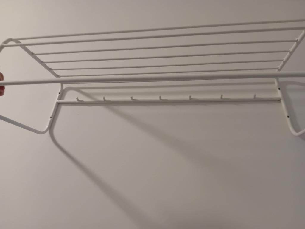 Kapstok om aan de muur te hangen, Enlèvement, Comme neuf