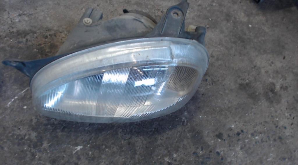 Optique avant gauche Opel Corsa B 1997-2000 LP/13404, Enlèvement ou Envoi, Utilisé, Opel