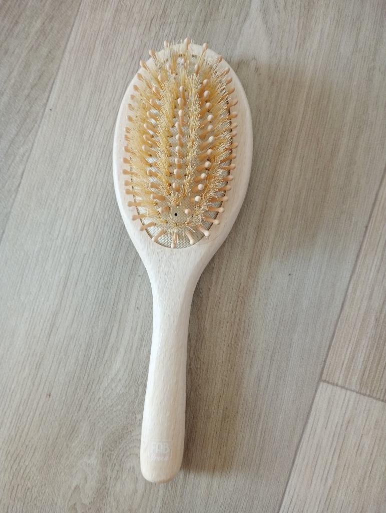 Houten haarborstel, Bijoux, Sacs & Beauté, Beauté | Soins des cheveux, Enlèvement, Comme neuf, Peigne ou Brosse