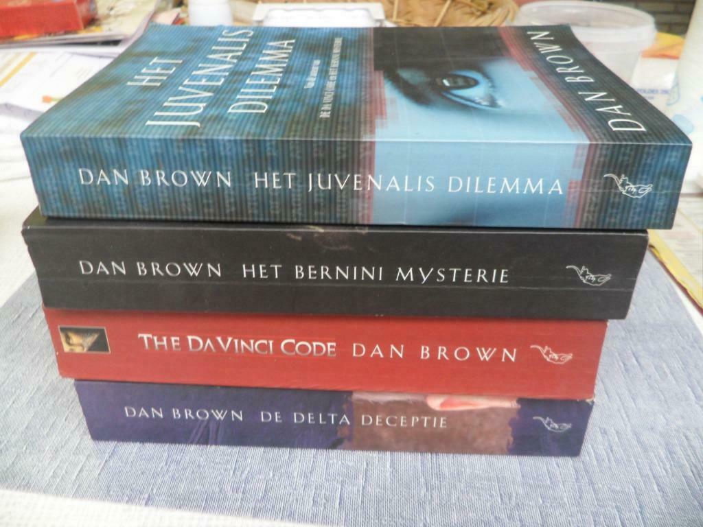 keuze uit 5 boeken van dan brown, Boeken, Ophalen of Verzenden, Zo goed als nieuw, Dan Brown