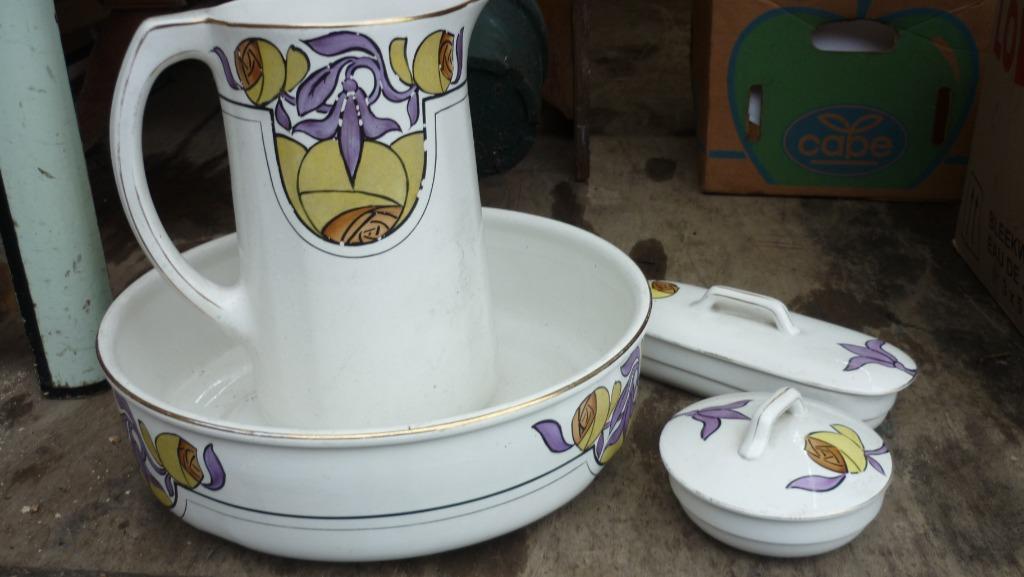 OUDE LAVABO SET, Ophalen