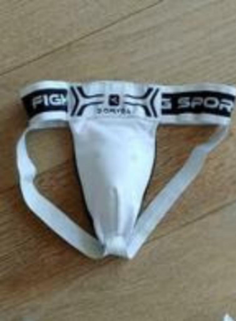 BESCHERMENDE SCHAAL VOOR HEREN, Sport en Fitness, Vechtsporten en Zelfverdediging, Ophalen, Zo goed als nieuw, Vechtsportbescherming