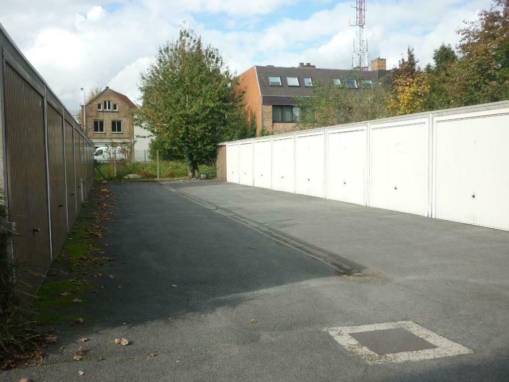Te huur garagebox centrum Waregem, Immo, Provincie West-Vlaanderen