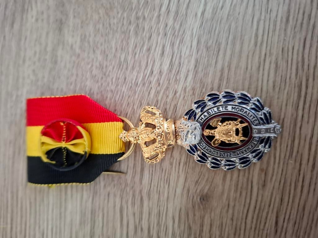 Médaille du travail de première classe, Envoi