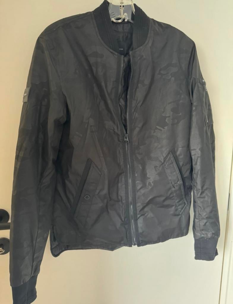 Jas Superdry XS, Zwart, Ophalen of Verzenden, Zo goed als nieuw, Maat 46 (S) of kleiner