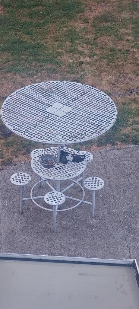 Table de jardin en fer design, Table à dinner, 5 places, Salons de jardin, Enlèvement