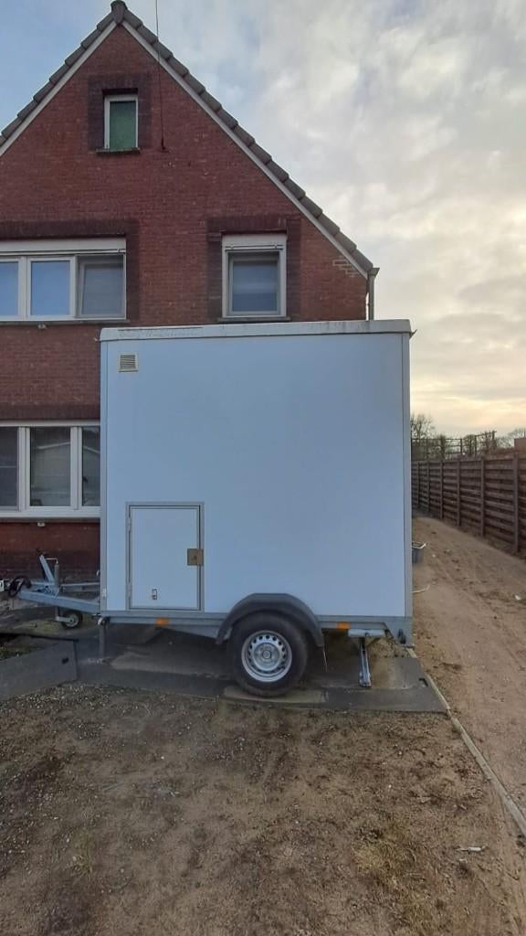 Mobiele badkamer, Ophalen, Gebruikt
