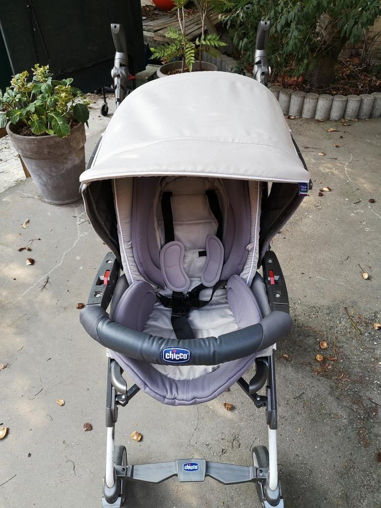 Poussette Chicco en très bon état, Enfants & Bébés, Enlèvement, Comme neuf