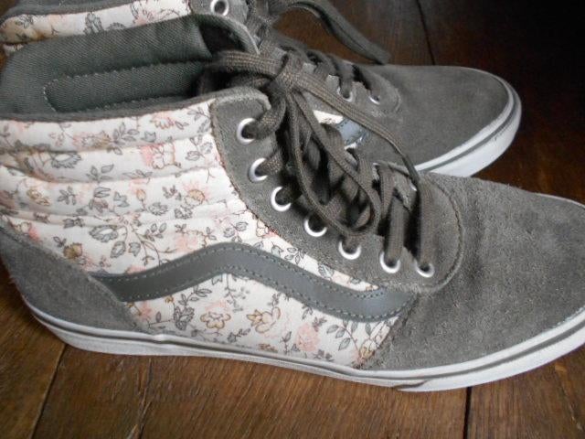 nieuwe laarsjes, schoenen vanaf 5 €, Zwart, Lage of Enkellaarzen, Nieuw, Ophalen of Verzenden