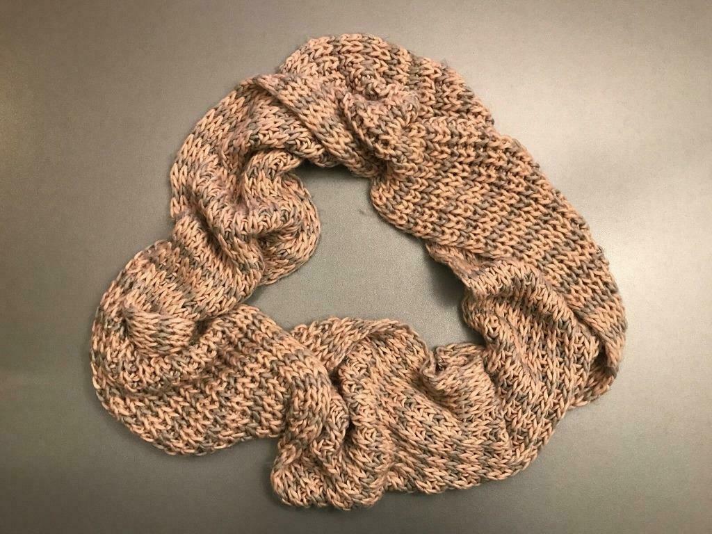 Jbc beige kraag - 190 cm, JBC, Ophalen of Verzenden, Zo goed als nieuw, Sjaal