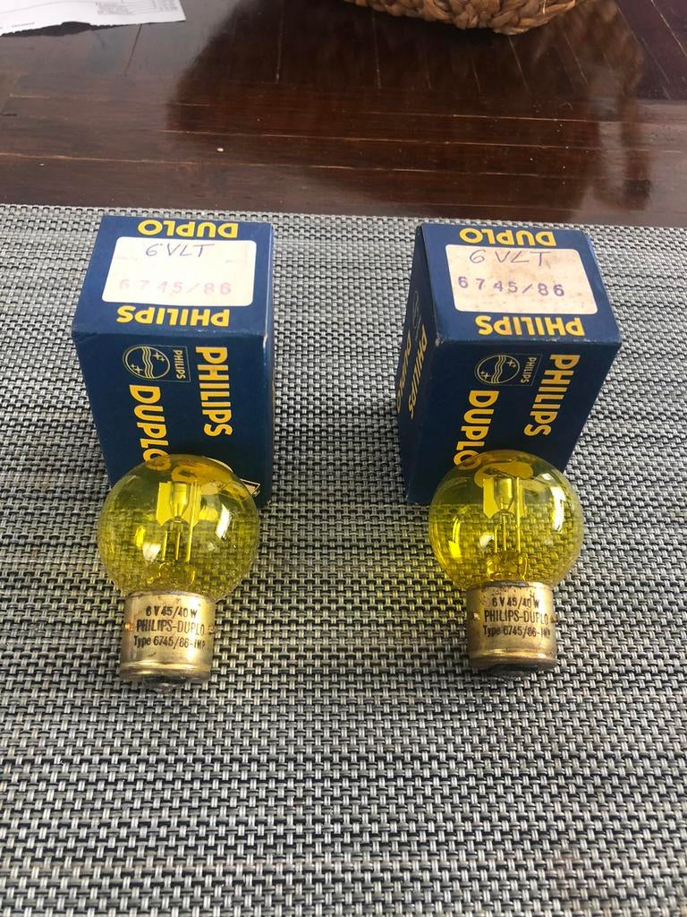 ampoule jaune 6v Philips duplo ancêtre oldtimer, Autos : Pièces & Accessoires, Éclairage, Enlèvement ou Envoi, Neuf, Pièces Oldtimer ou Ancêtre