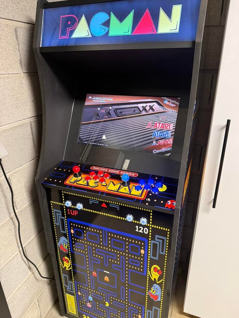 Arcade kast in Pacman thema , met 10.000 spelletjes, Ophalen, Zo goed als nieuw