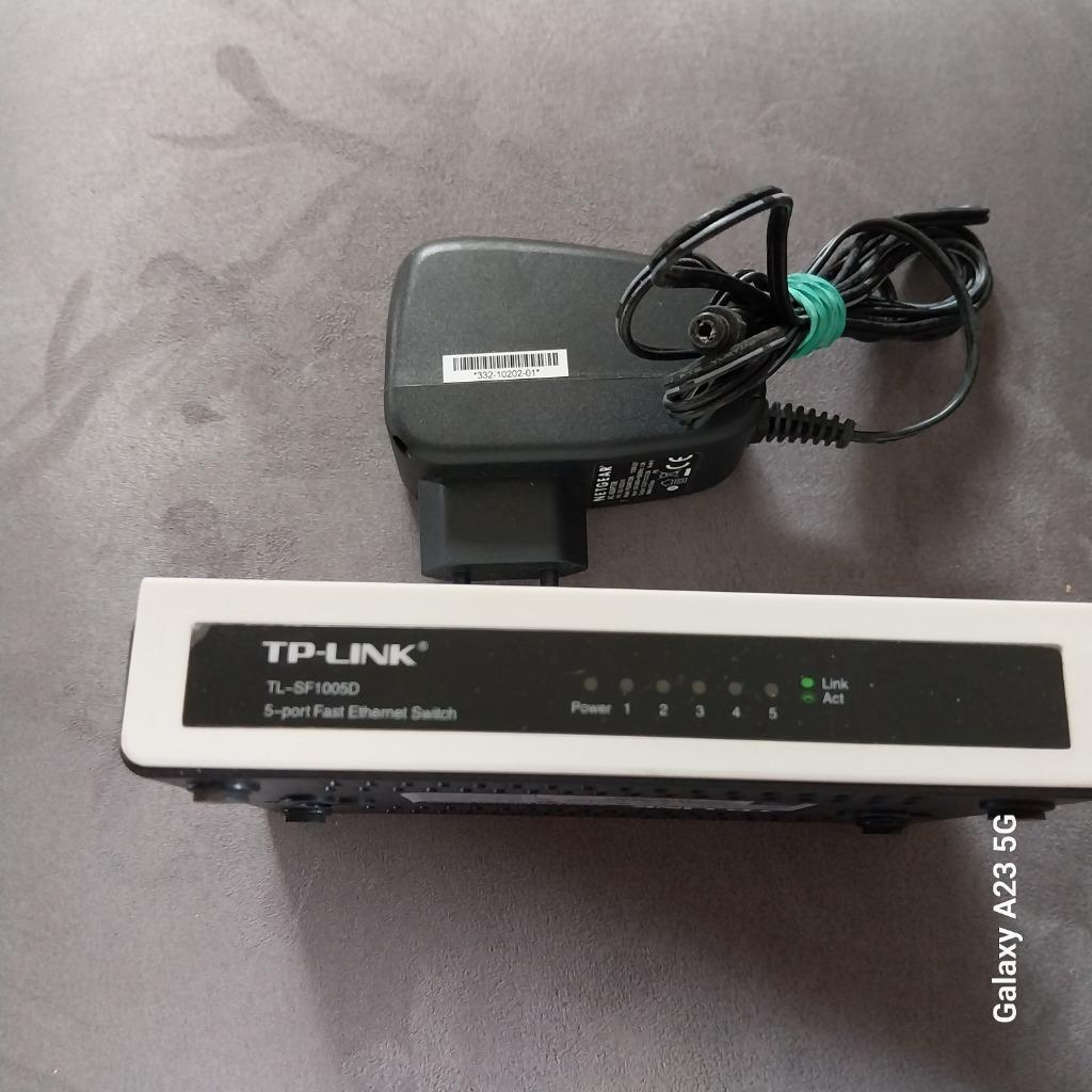 Switch Fast Ethernet--5 ports -TP-Link TL-SF1005, Enlèvement, Utilisé