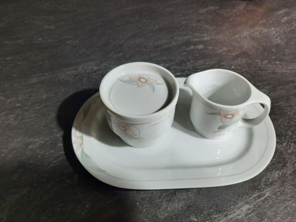 MOSA melk en suikerpot op schaal, Huis en Inrichting, Keuken | Servies, Ophalen, Zo goed als nieuw