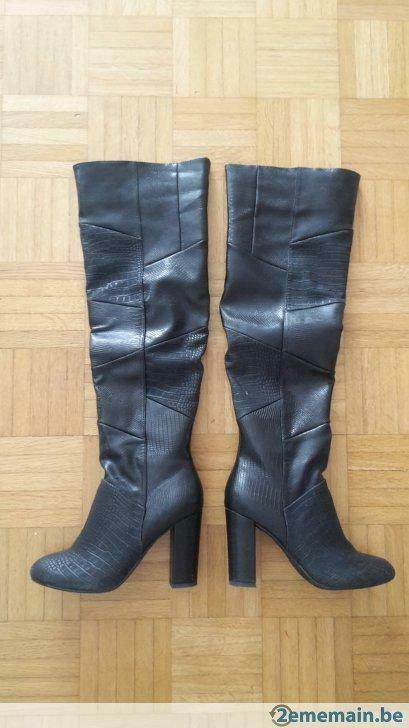 Paire de bottes noires - 38 - NEUVES, Vêtements | Femmes, Neuf, Enlèvement ou Envoi, Sacha, Bottes hautes