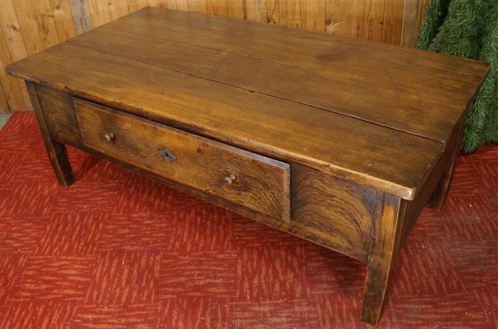 Table ancienne table basse espagnole Table de campagne rusti, Antiquités & Art, Enlèvement