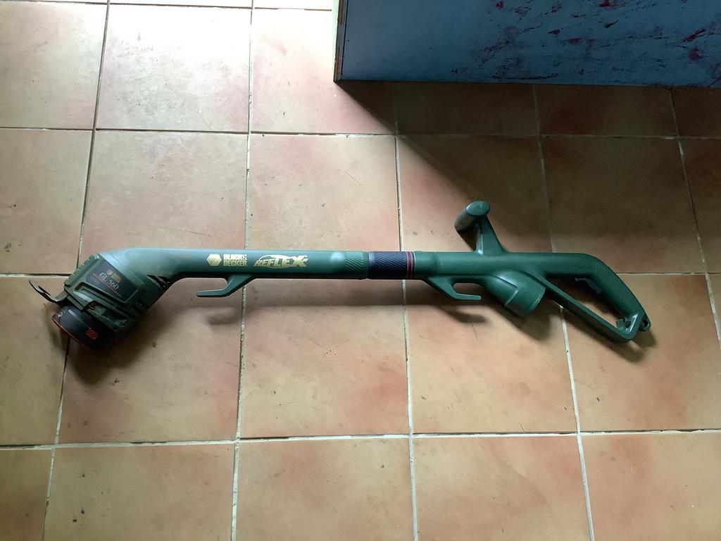 Coupe-fil BLACK+DECKER, Enlèvement, Utilisé, Électrique, Black&Decker