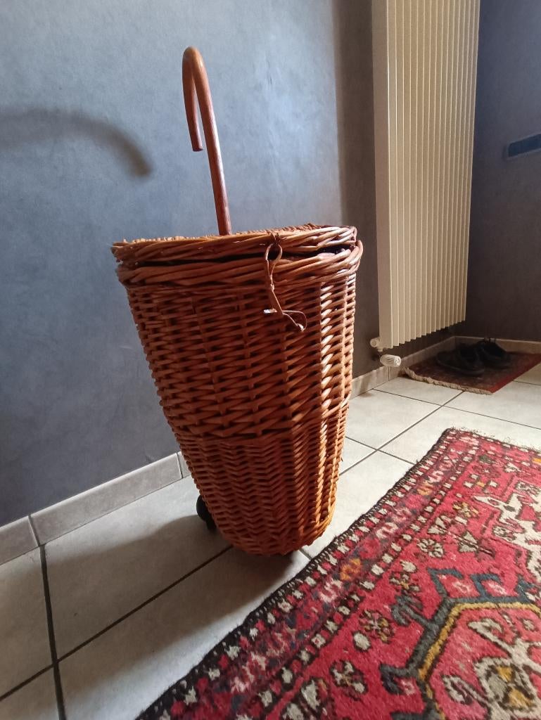 Wilgenmand met wieltjes, Ophalen, Minder dan 50 cm, 50 tot 75 cm, Minder dan 50 cm