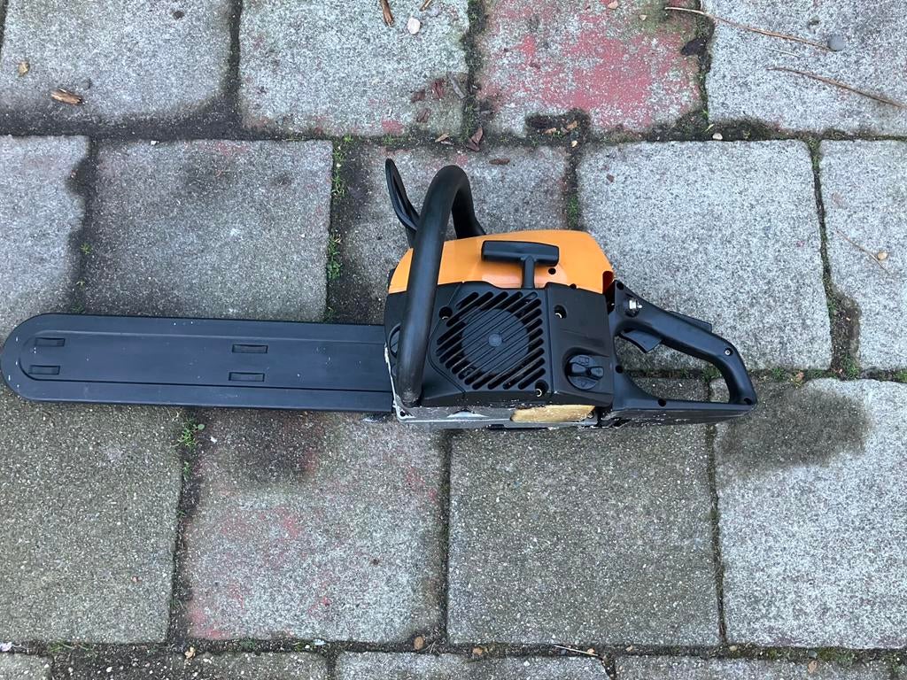 Kettingzaag, Ophalen, Zo goed als nieuw, Benzine
