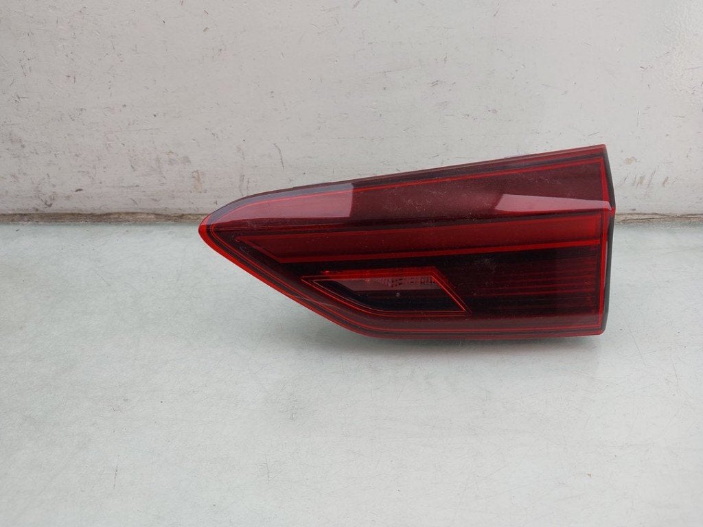 FEU ARRIÈRE DROIT Volkswagen Polo VI (AW1) (|2G0945094D|), Volkswagen, Valeo, Utilisé, 100, rue de Courcelles
75017  Paris, FR