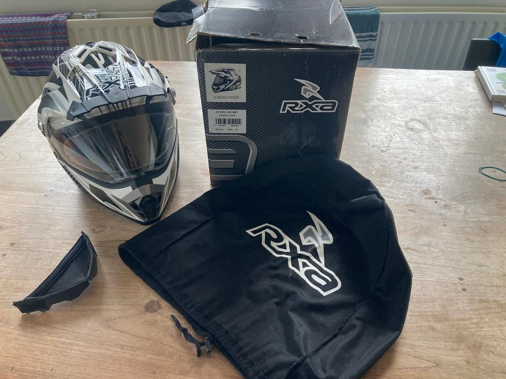 RXA X-Road Helm, Motoren, Ophalen