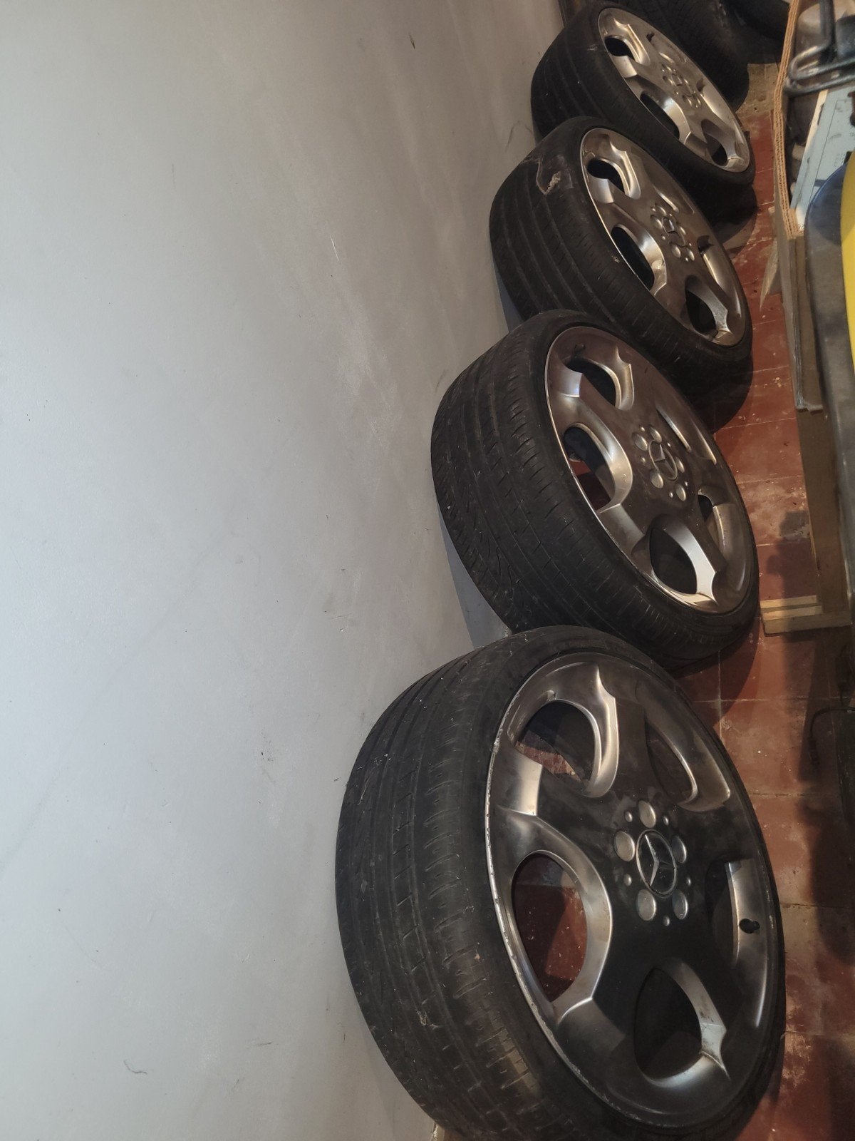 Jantes Mercedes, 215 mm, Pneu(s), 19 pouces, Enlèvement