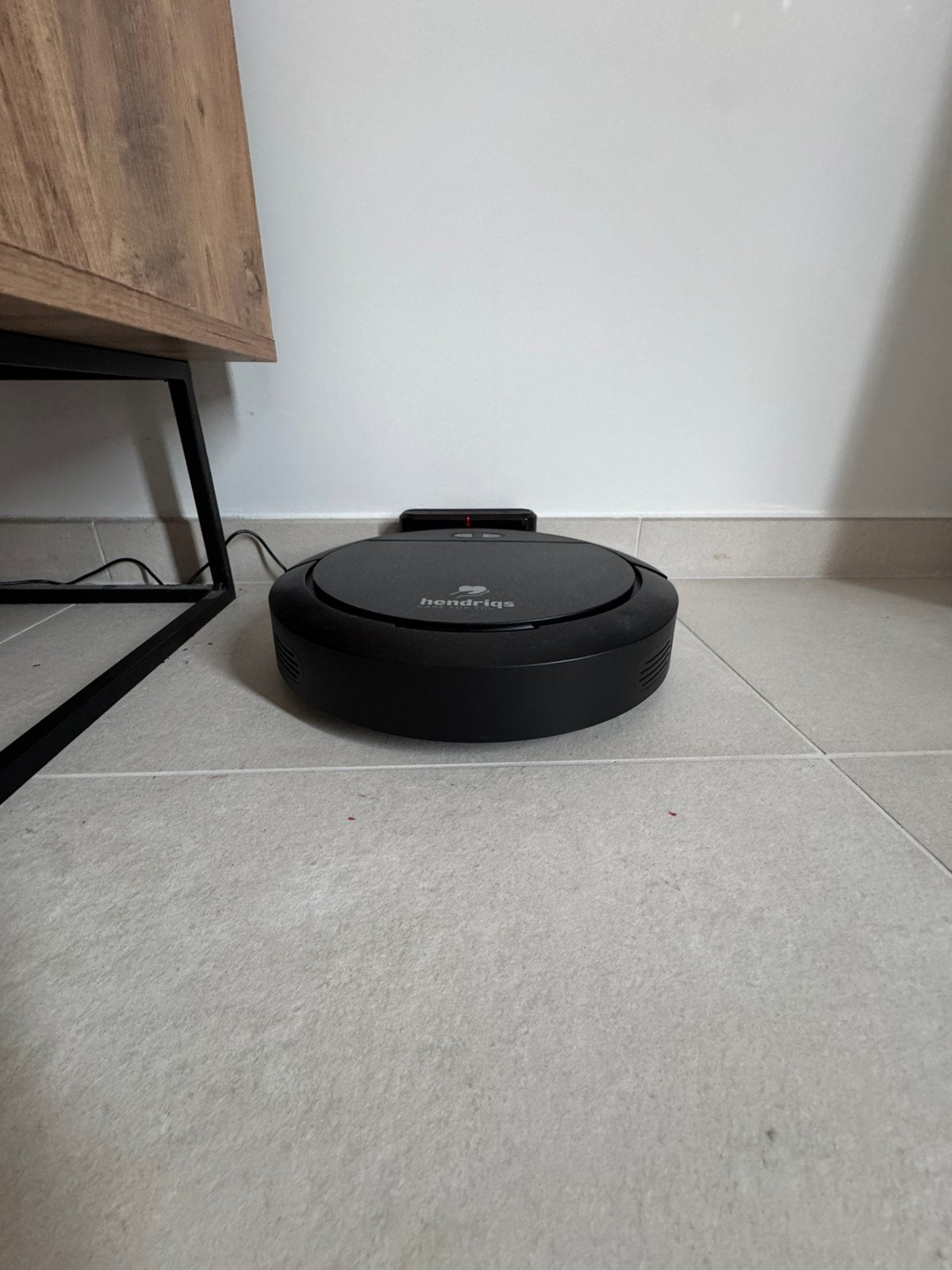 Aspirateur robot avec fonction serpillière Hendriqs noir, Electroménager, Enlèvement, Comme neuf