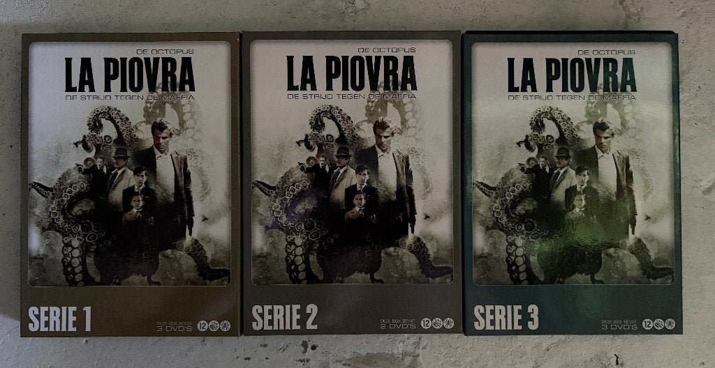 DVD - La Piovra (3 series), Cd's en Dvd's, Dvd's | Drama, Waargebeurd drama, Speciale editie, Nederlands, Ophalen of Verzenden