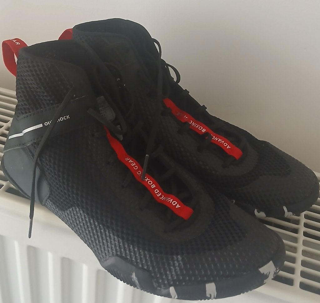 Decathlon zwarte boksschoenen maat 38, Sport en Fitness, Ophalen, Zo goed als nieuw, Boksschoenen