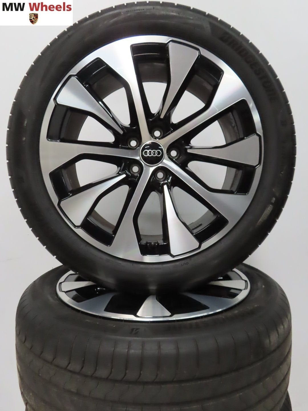 Originele Audi Q3 FJ sportback 19 inch velgen zomerbanden, Auto-onderdelen, Banden en Velgen, 19 inch, Gebruikt, 255 mm, -