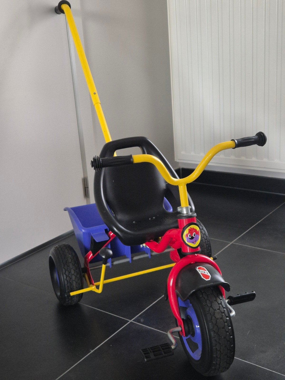 Retro puky driewieler, Ophalen