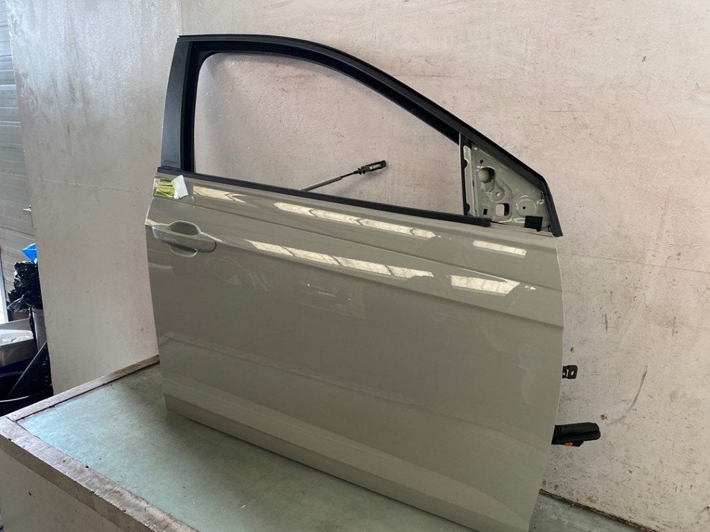 PORTE AVANT DROITE Volkswagen Polo VI (AW1), Volkswagen, Volkswagen AG, Utilisé, Kundenbetreuung@volkswagen.de