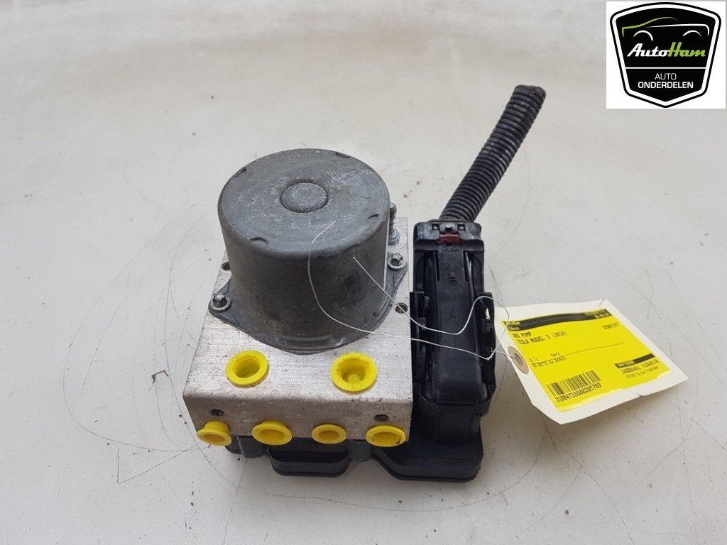 ABS POMP (|110354100A|104474500B|10474500B|104474600A|), Robert Bosch AG, Gebruikt, Overige automerken, Robert-Bosch-Allee 1
74232  Abstatt, DE