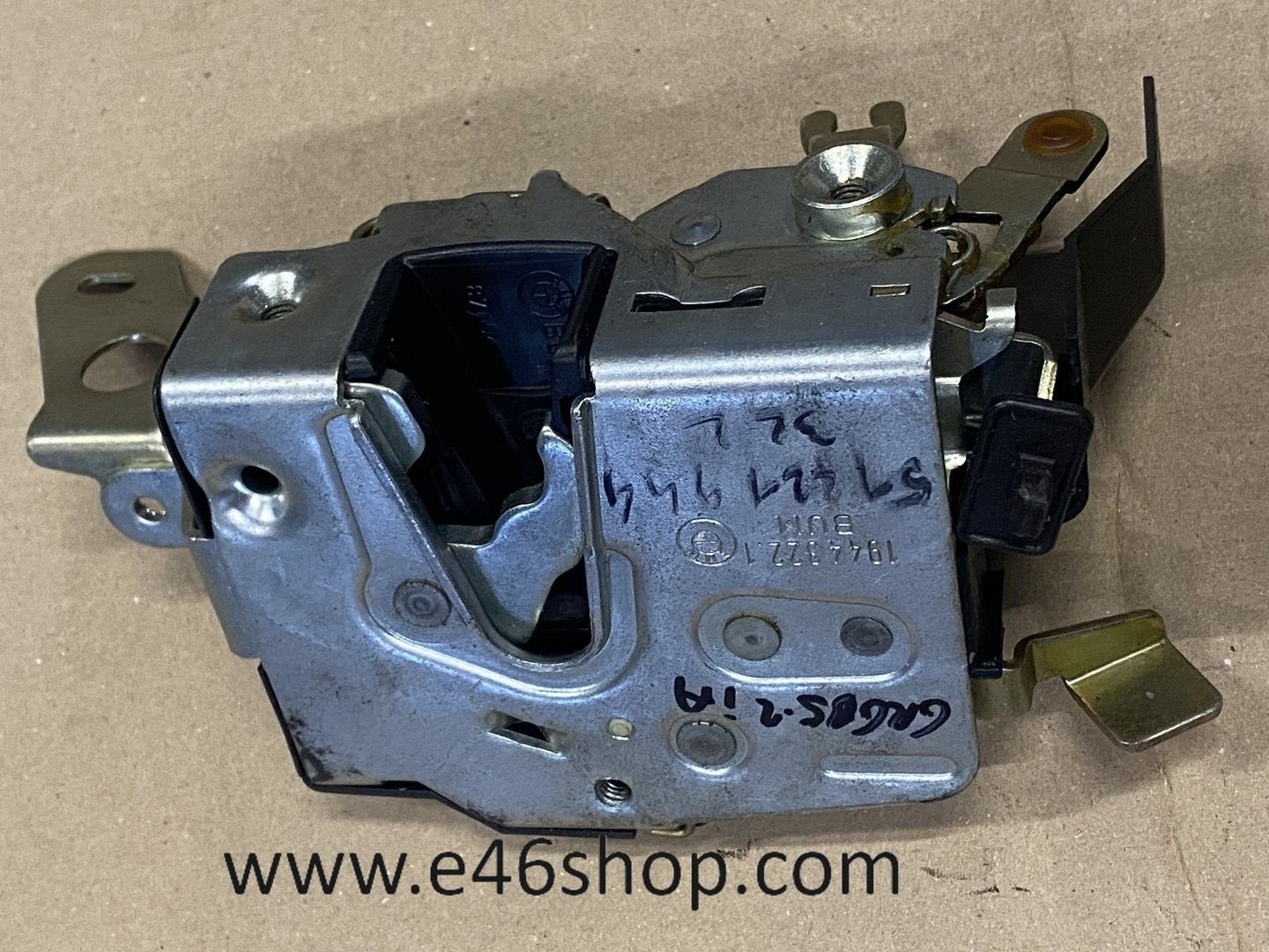DEURSLOT BMW E34 ACHTER RECHTS OE 51221944322 NIEUW, Auto-onderdelen, -, -, Nieuw, Ophalen of Verzenden