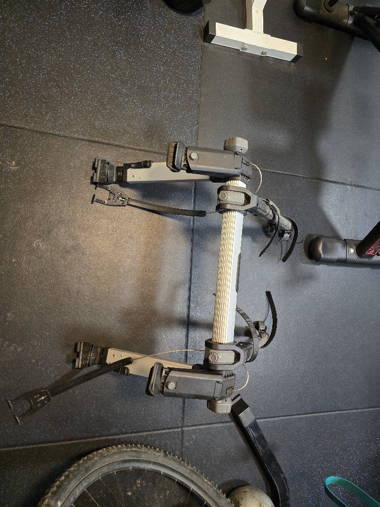 Thule outway hanging 2B 994 fietsendrager universeel, Auto diversen, Brede banden, Zo goed als nieuw, 2 fietsen, Achterklepdrager