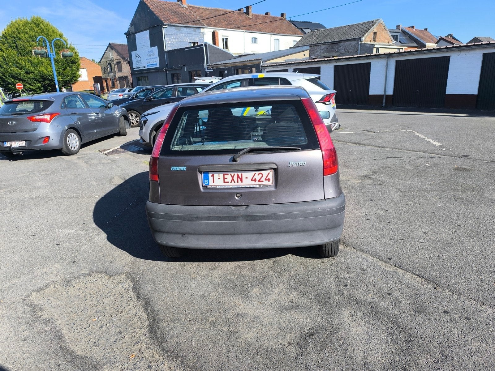 Fiat Punto 1 , 1200cc, 44kw , embrayage nouveau,frein ok,..