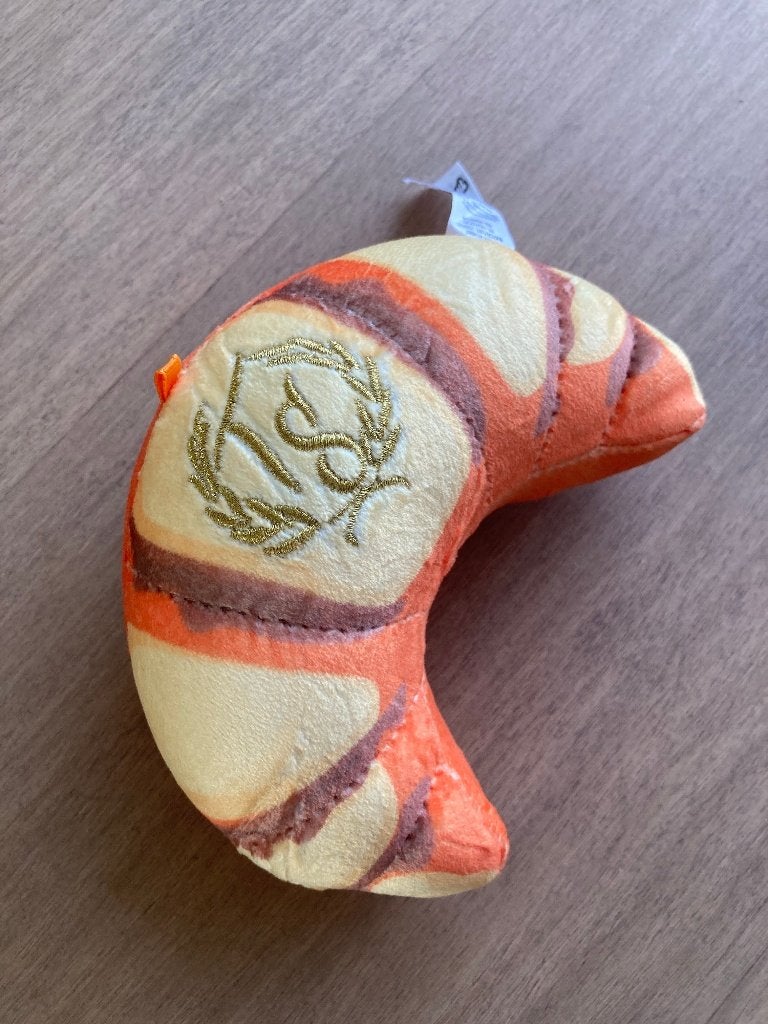 Miraculous Ladybug Croissant Knuffel (Tom & Sabine), Kinderen en Baby's, Ophalen of Verzenden, Gebruikt, Klein (minder dan 20 cm)