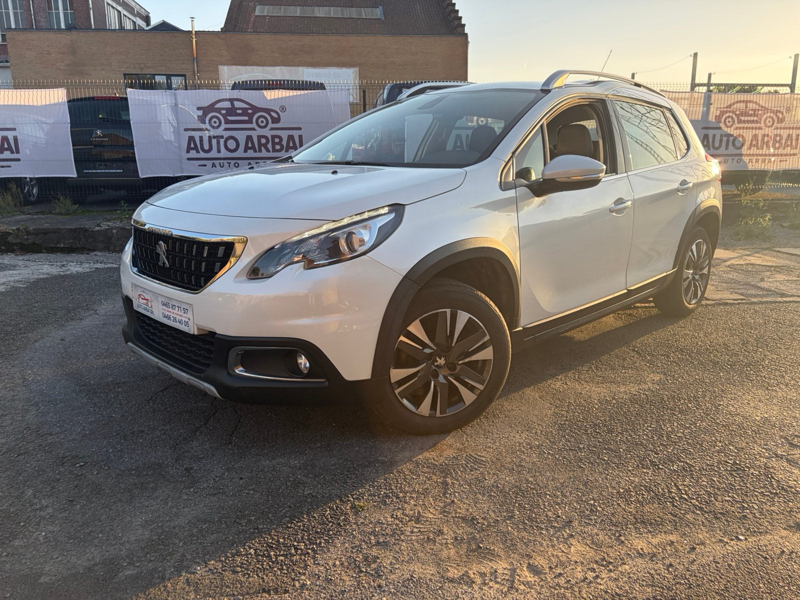 Peugeot 2008 1.2 essence 2017, Autos, Achat, Euro 6, Entreprise, Entretenue par le concessionnaire
