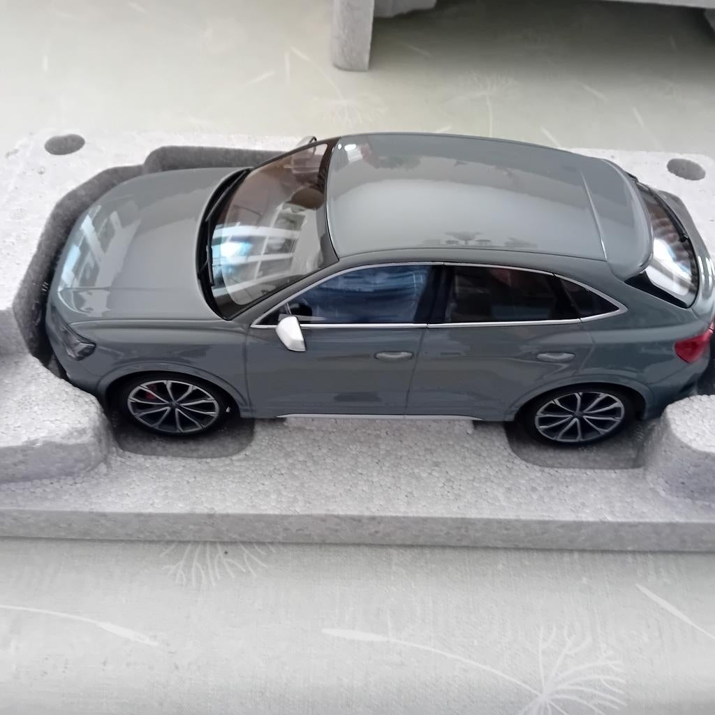 Minichamps audi rs q3 sportback 2019 grey 1.18, Ophalen, MiniChamps